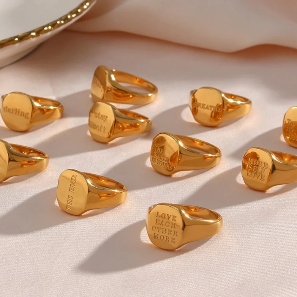 NEW! LOVED ENGRAVED GOLD RING - Picture 4 of 6